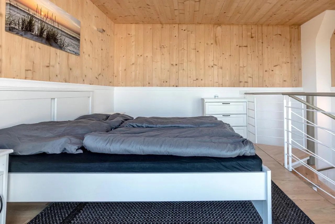 Apartment Au-Villen Feudenheim S6, Penthouse Maisonette 2-4P Mannheim